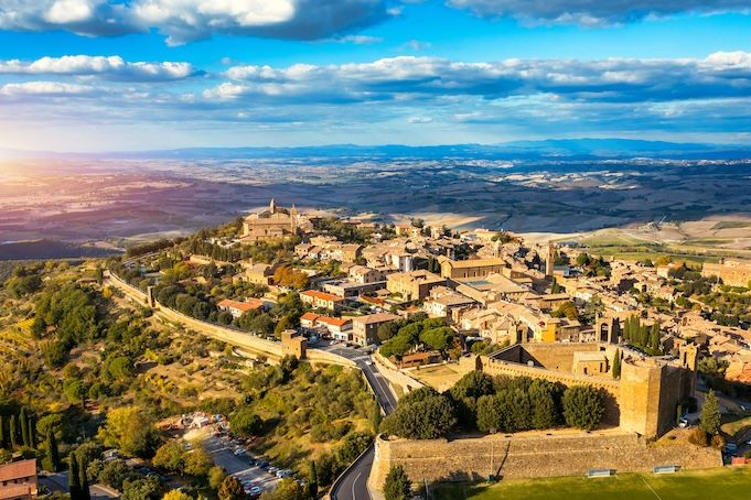 Organic Brunello wine tour with lunch in Montalcino