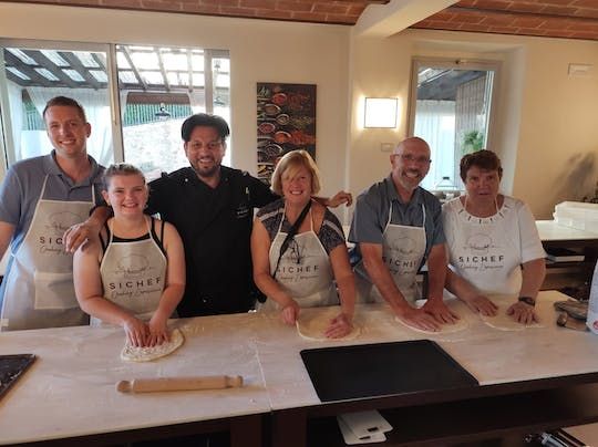 Pizza and Tiramisù cooking experience with lunch