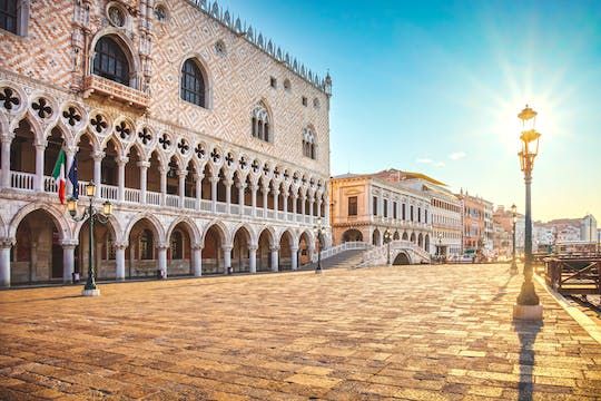 Venice walking tour with Doge's Palace and Golden basilica
