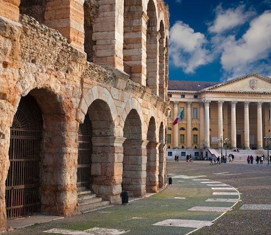 Verona hop-on hop-off bus 24 or 48-hour tickets