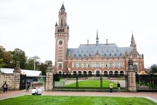 Enter The Hague 3-hour bike tour