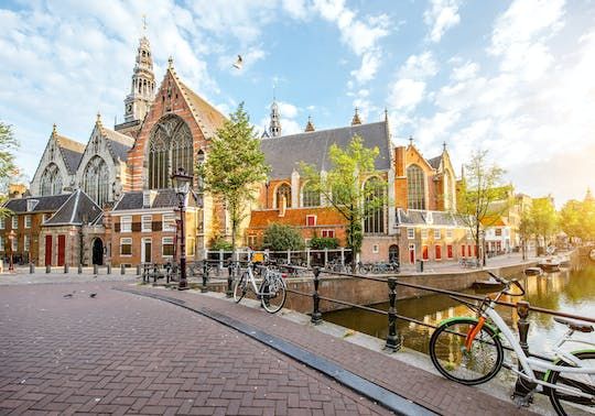Self guided tour with interactive city game of Amsterdam