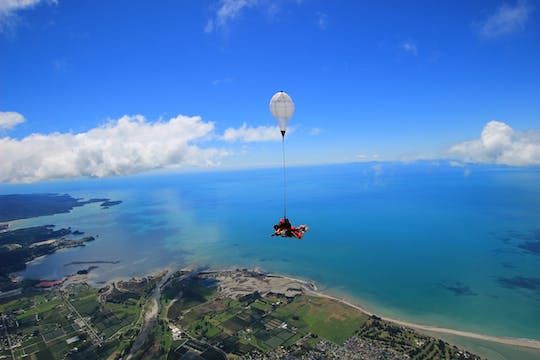9,000ft tandem skydive over Abel Tasman