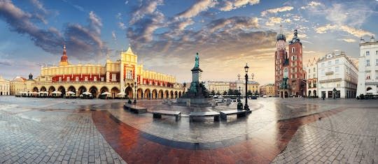 Self guided tour with interactive city game of Krakow