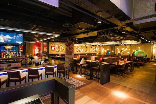 Hard Rock Cafe Piccadilly Circus: priority seating with meal