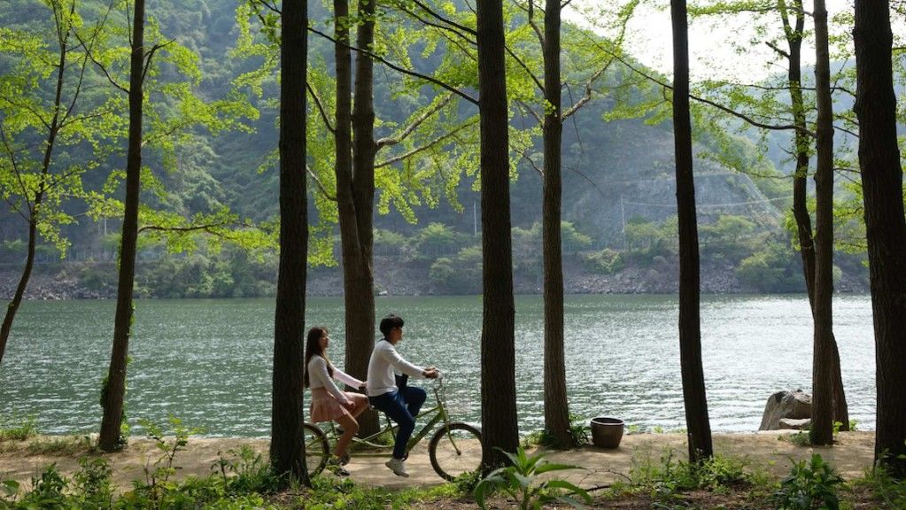 ทัวร์รถบัส 1 วันไปเกาะนามิ | เที่ยวเกาะนามิ หมู่บ้านฝรั่งเศส (Petite France) ขี่จักรยานบนรางรถไฟ (คังชอนเรลไบค์) | เกาหลีใต้  เกาหลี - เมืองทั้งหมด - กังวอน - คยองกี - โซล