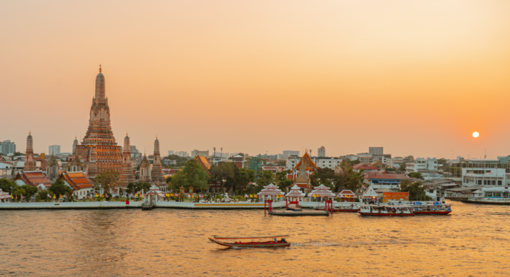 แพ็กเกจเครื่องดื่มที่ร้านอาหารและบาร์ ศาลารัตนโกสินทร์