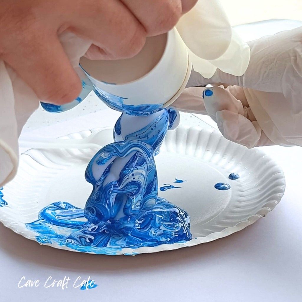 เวิร์กช็อปสุดสร้างสรรค์ที่ Cave Craft Cafe กรุงเทพฯ