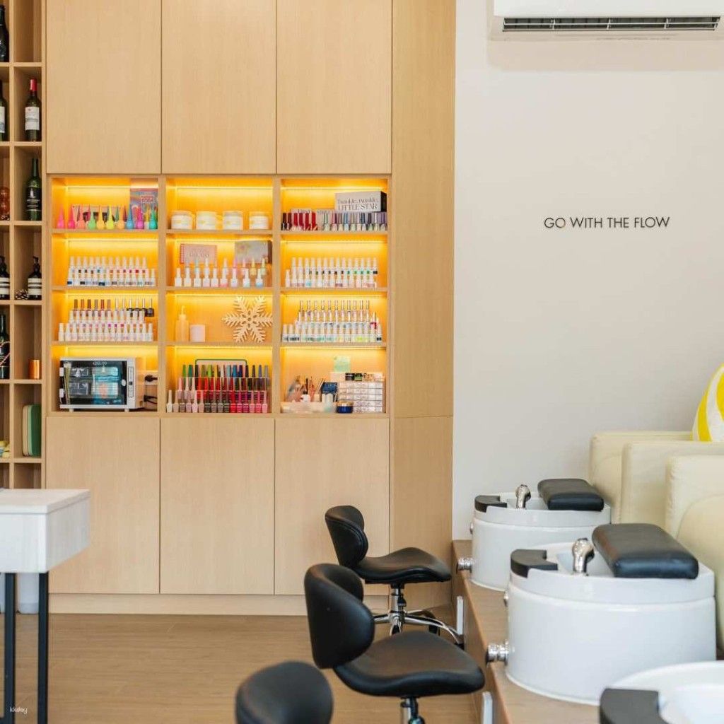 Nail and Eyelash Extensions Gift Voucher at Flow Beauty Space Bangna | Bangkok