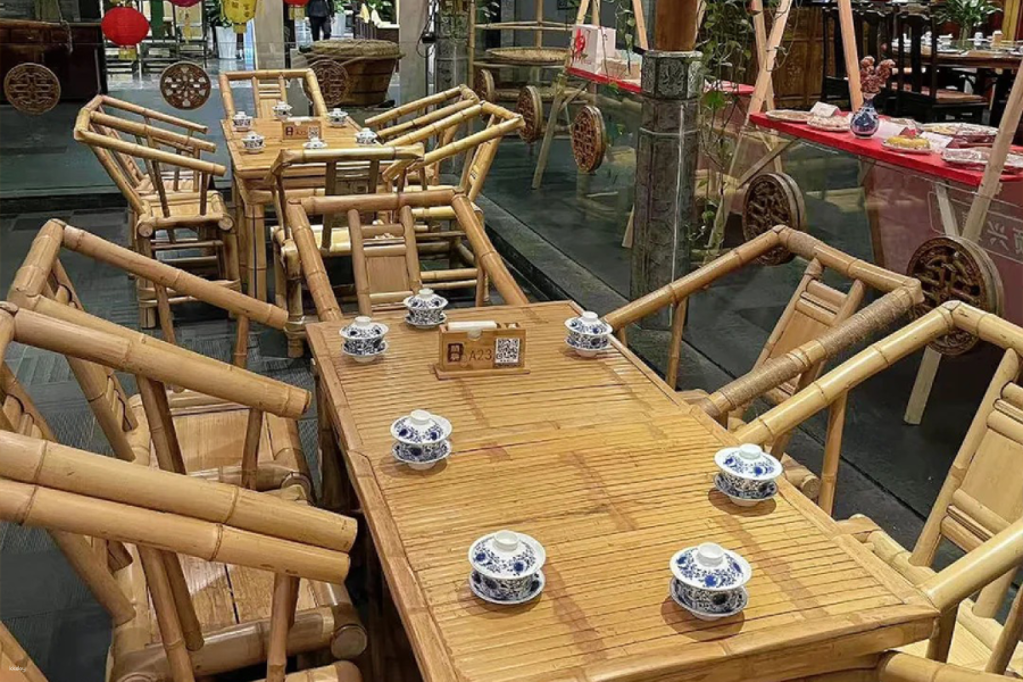 ร้านน้ำชา Shunxing ในเมืองเฉิงตู มณฑลเสฉวน - ทัวร์ชมเมืองเฉิงตูแบบเก่าแก่ดั้งเดิม (ชมโอเปร่าและดื่มชา/บริการทำความสะอาดหู/นวดแบบดั้งเดิม)