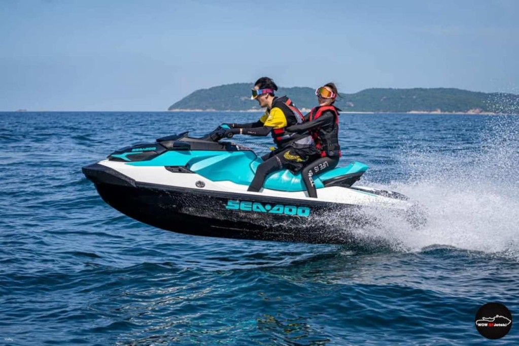 Jet Ski Adventure on Jomtien Beach in Pattaya