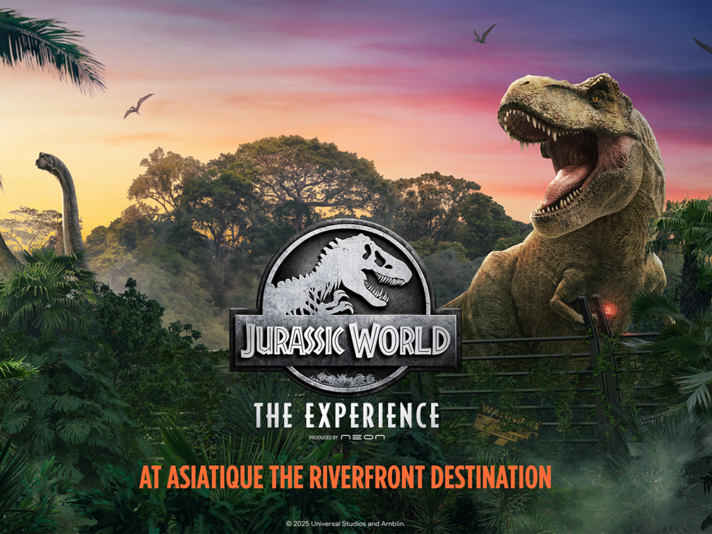 Jurassic World : The Experience in Bangkok (Children under 3 enter free)