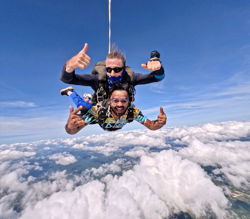 ผจญภัยกระโดดร่มแทนเดม Thai Sky Adventures พัทยา