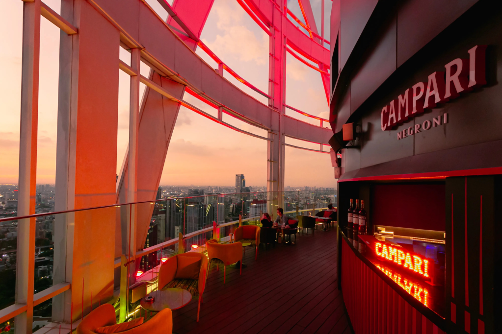 Red Sky: ดินเนอร์หรูชมวิวพาโนรามาบนชั้น 56