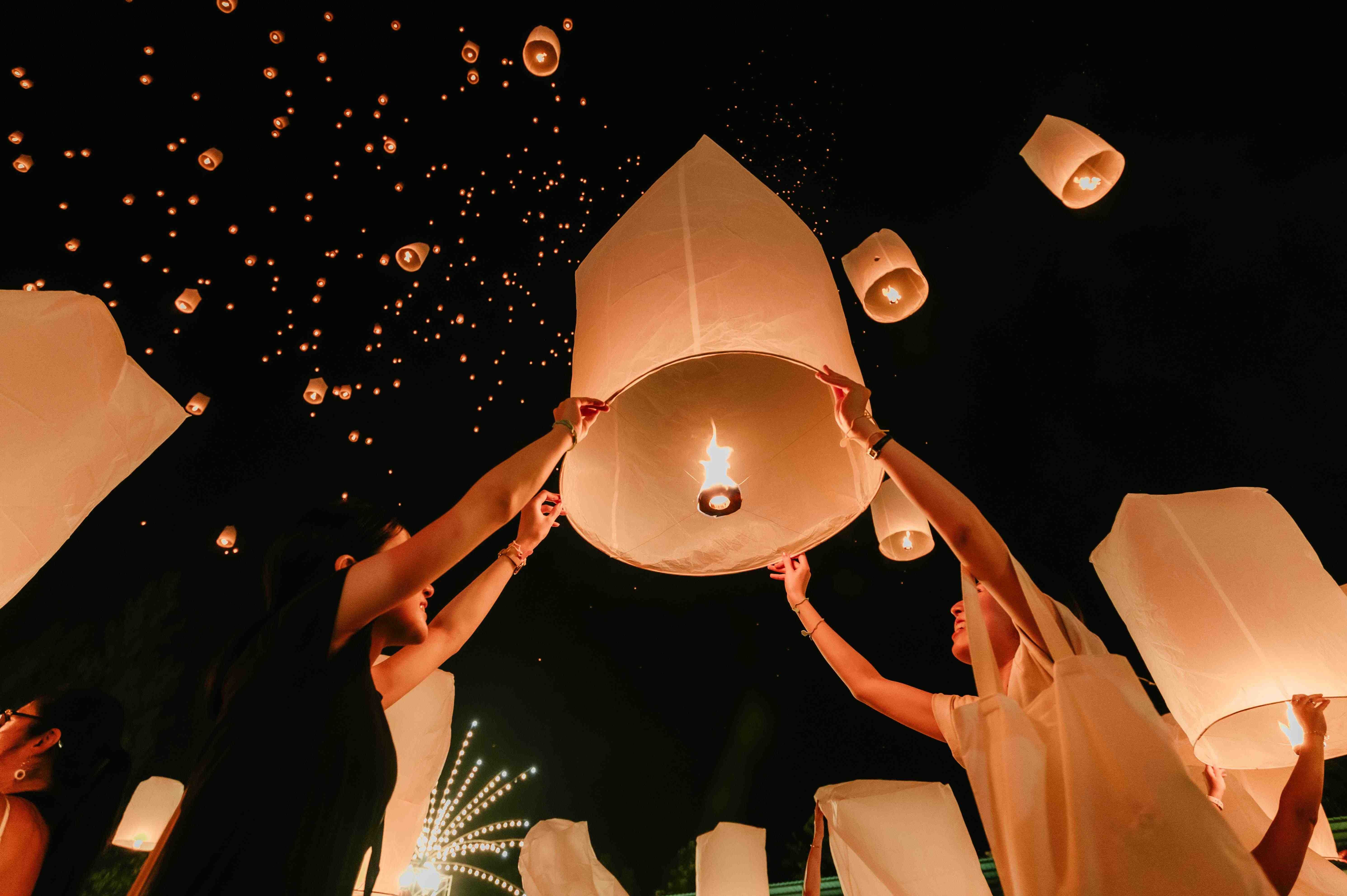 Yee Peng Lanna Sky Lantern Festival 2026  (Inc. Transfer & Dinner) by Ranvel Tour