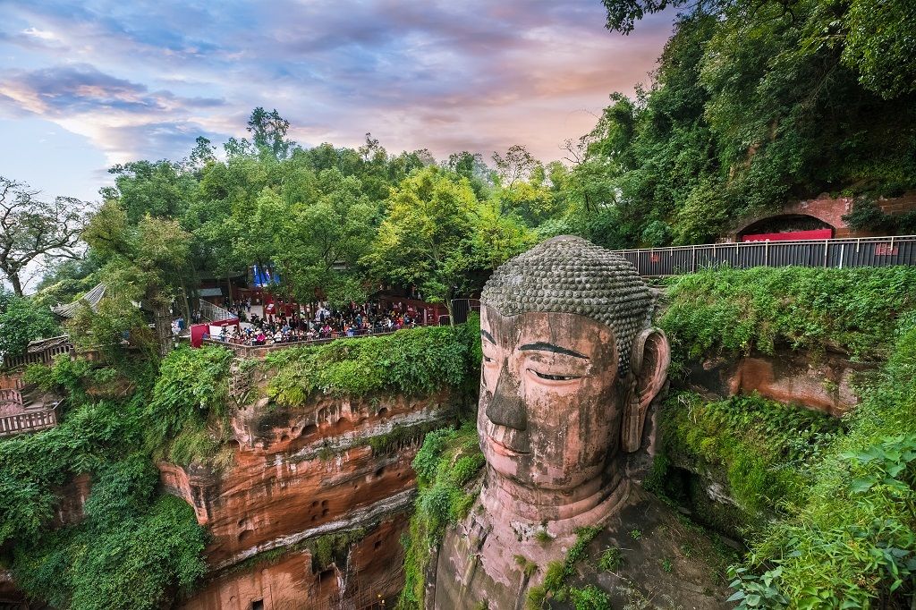 ทัวร์ชมพระพุทธรูปยักษ์เล่อซาน (Leshan Giant Buddha)