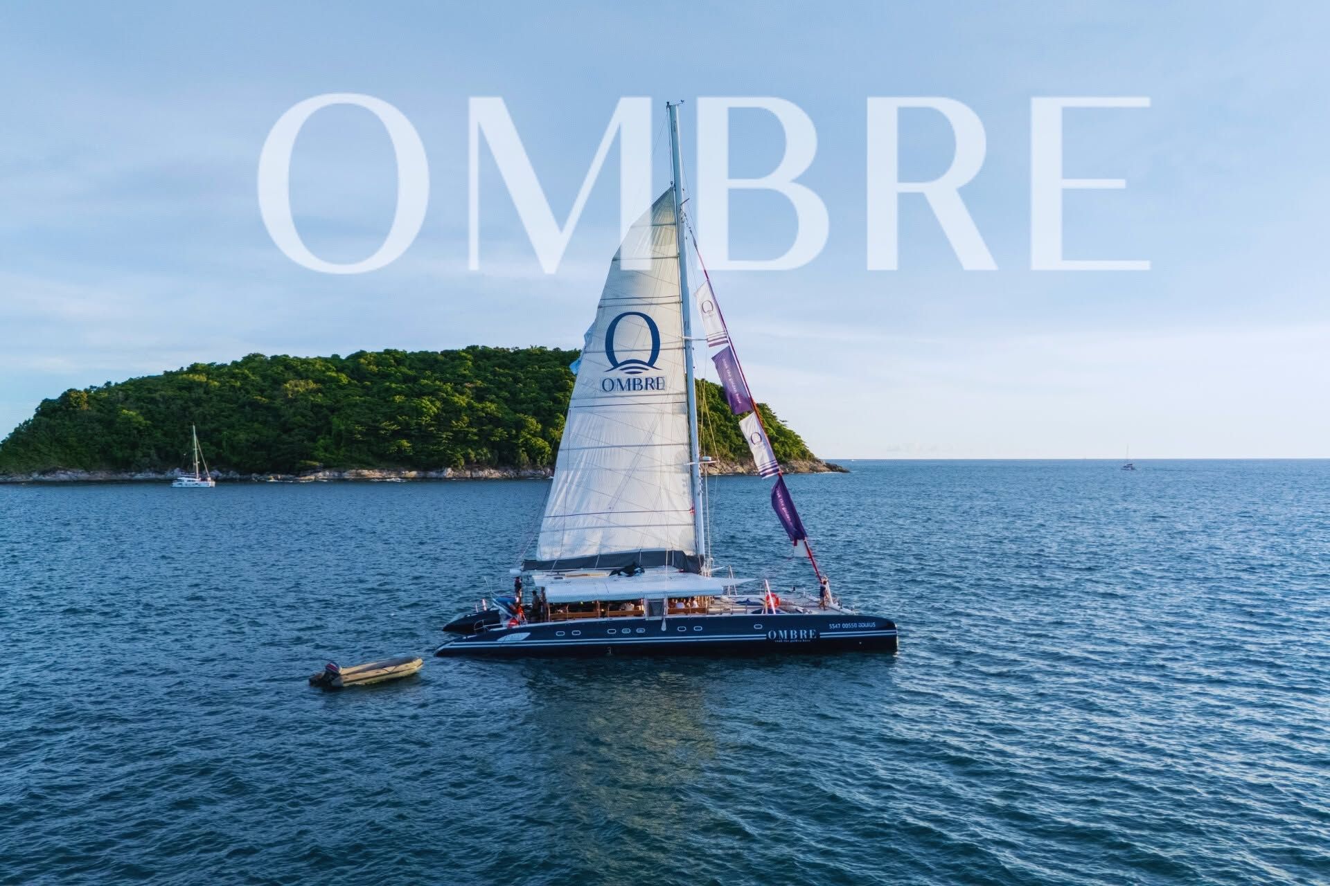 ทัวร์เกาะราชา และเกาะเฮ โดยเรือ Ombre Yacht (พร้อมให้บริการอีกครั้ง: 4 ก.ย. 2026)