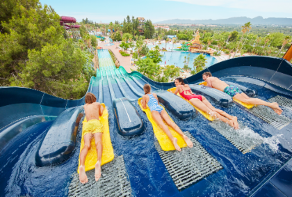 Caribe Aquatic Park + Roundtrip from Barcelona
