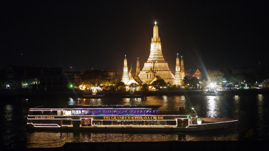 Chaophraya Cruise in Bangkok