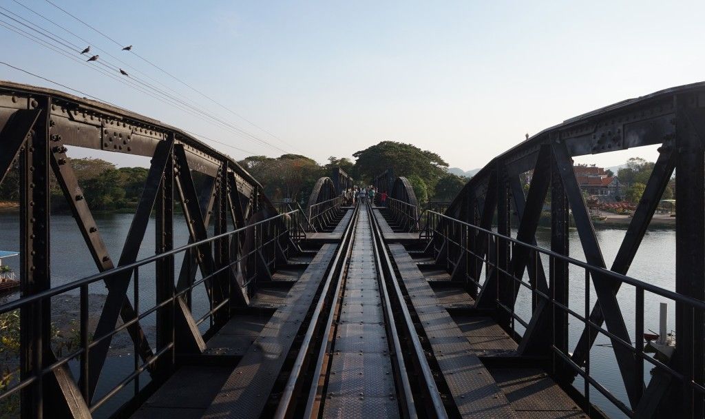 ทริปประวัติศาสตร์สะพานข้ามแม่น้ำแคว ชมน้ำตกเอราวัณ (พร้อมรถรับ-ส่งจากกรุงเทพฯ)