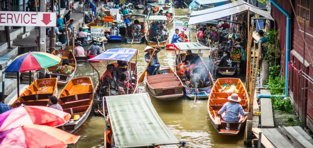 ทริปตลาดน้ำดำเนินสะดวก ไหว้พระ ดูมังกรที่วัดสามพราน (มัคคุเทศก์และรถรับ-ส่งจากกรุงเทพฯ)