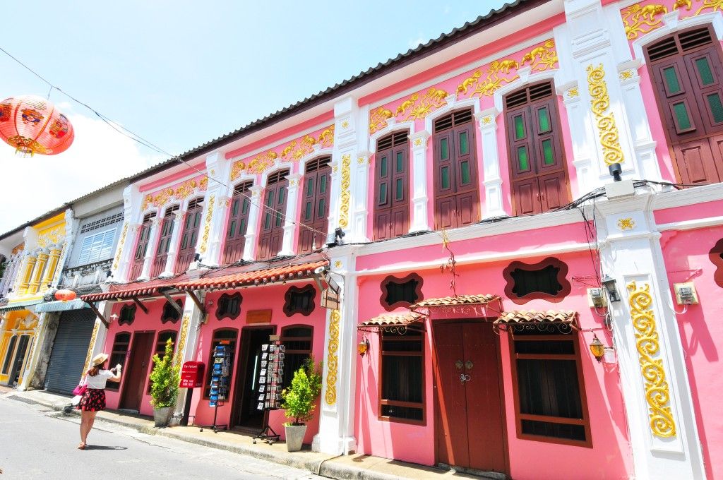 Phuket Old Town : Culture & Temple Tour (Guide & Transfer)