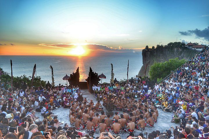 Incredible Uluwatu Sunset & Kecak Fire Dance