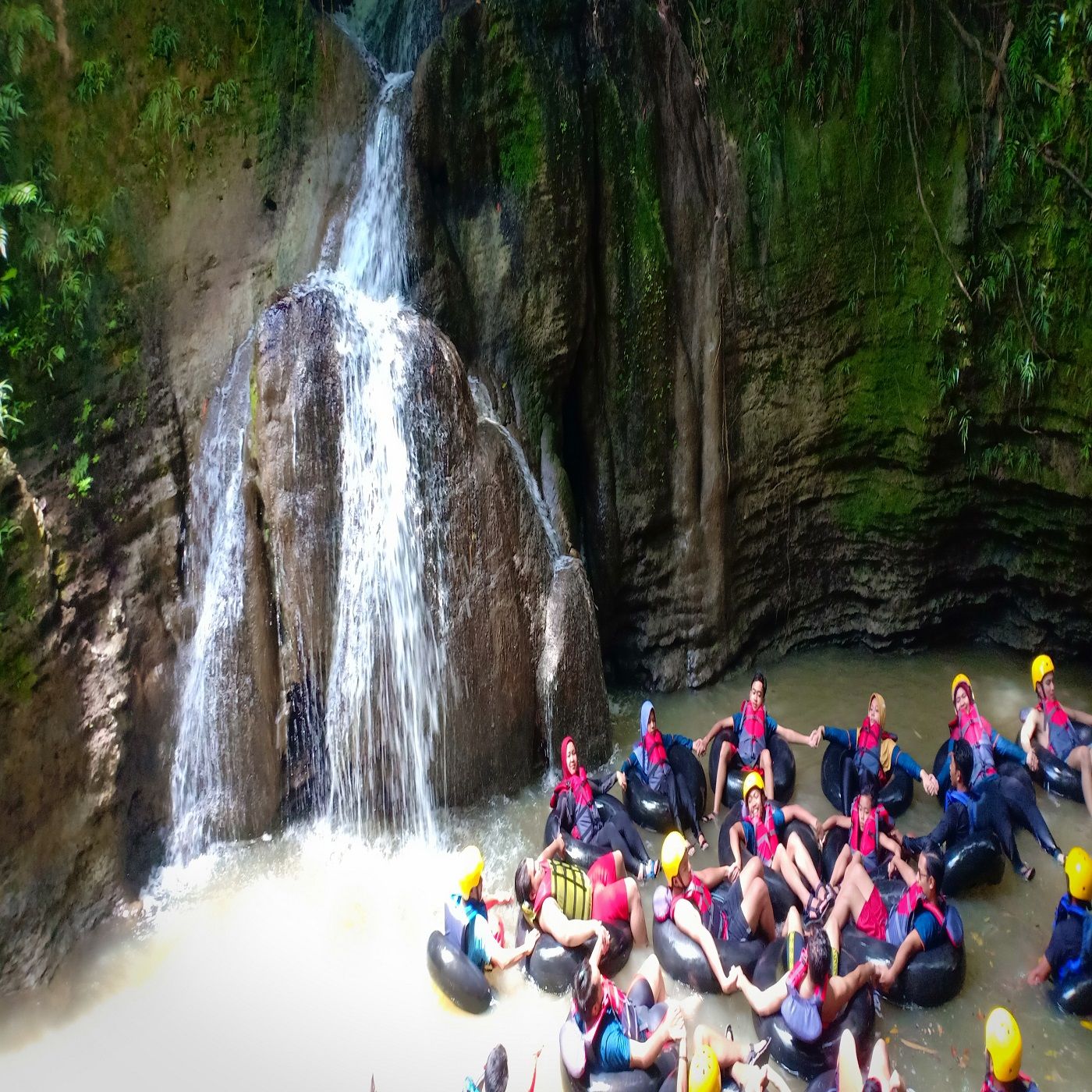 River Tubing Green Santirah