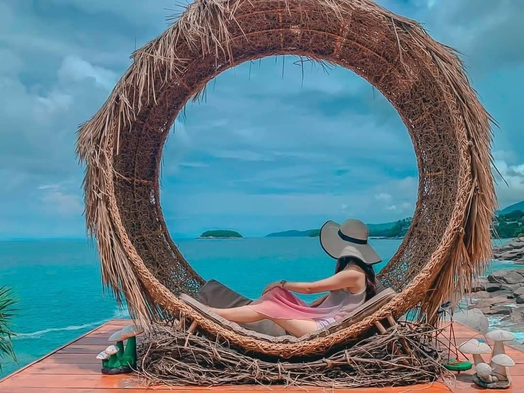 Phuket Rock Beach Swing