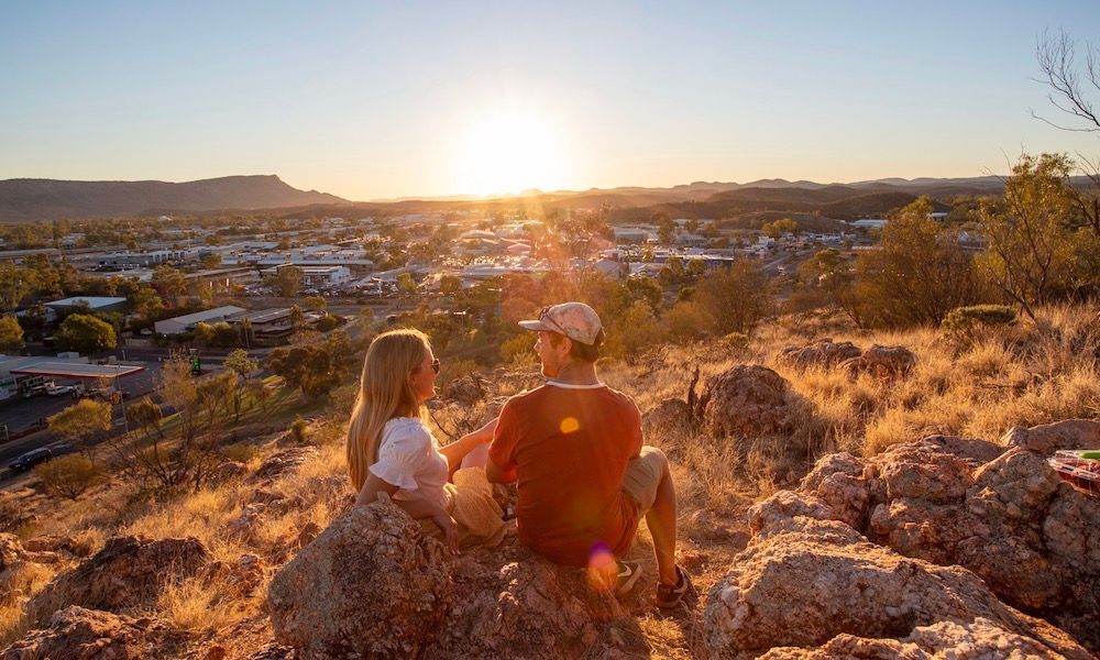Alice Springs Desert Park and City Sights Full Day Tour
