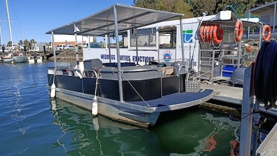 BBQ pontoon boat hire