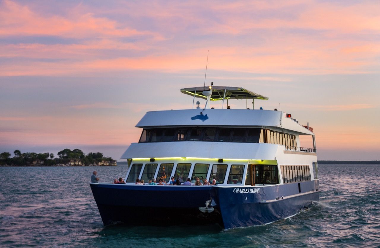 Charles Darwin Sunset Buffet Dinner Cruise