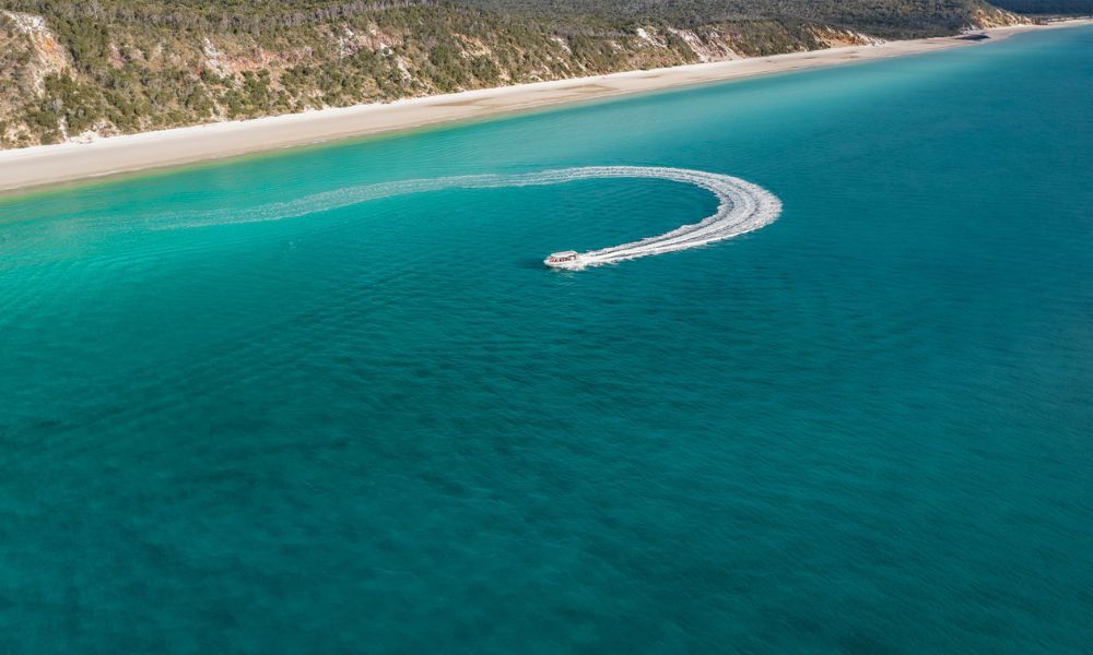 ล่องเรือผจญภัย Fraser Island Western Wonders