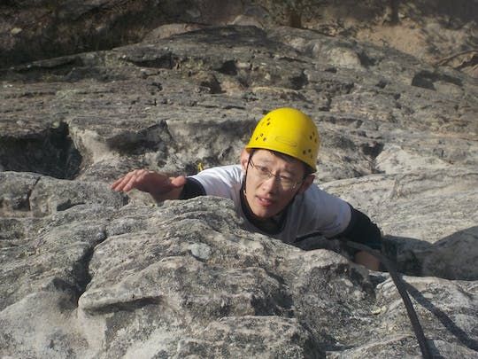 Full-day abseiling and rock climbing combo at Blue Mountains