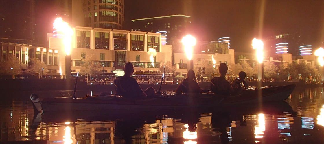 Melbourne City Moonlight Kayak Tour