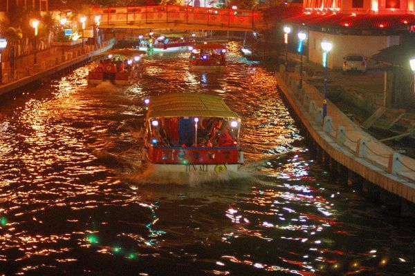 ล่องเรือแม่น้ำมะละกา | มาเลเซีย (MELAKA RIVER CRUISE)