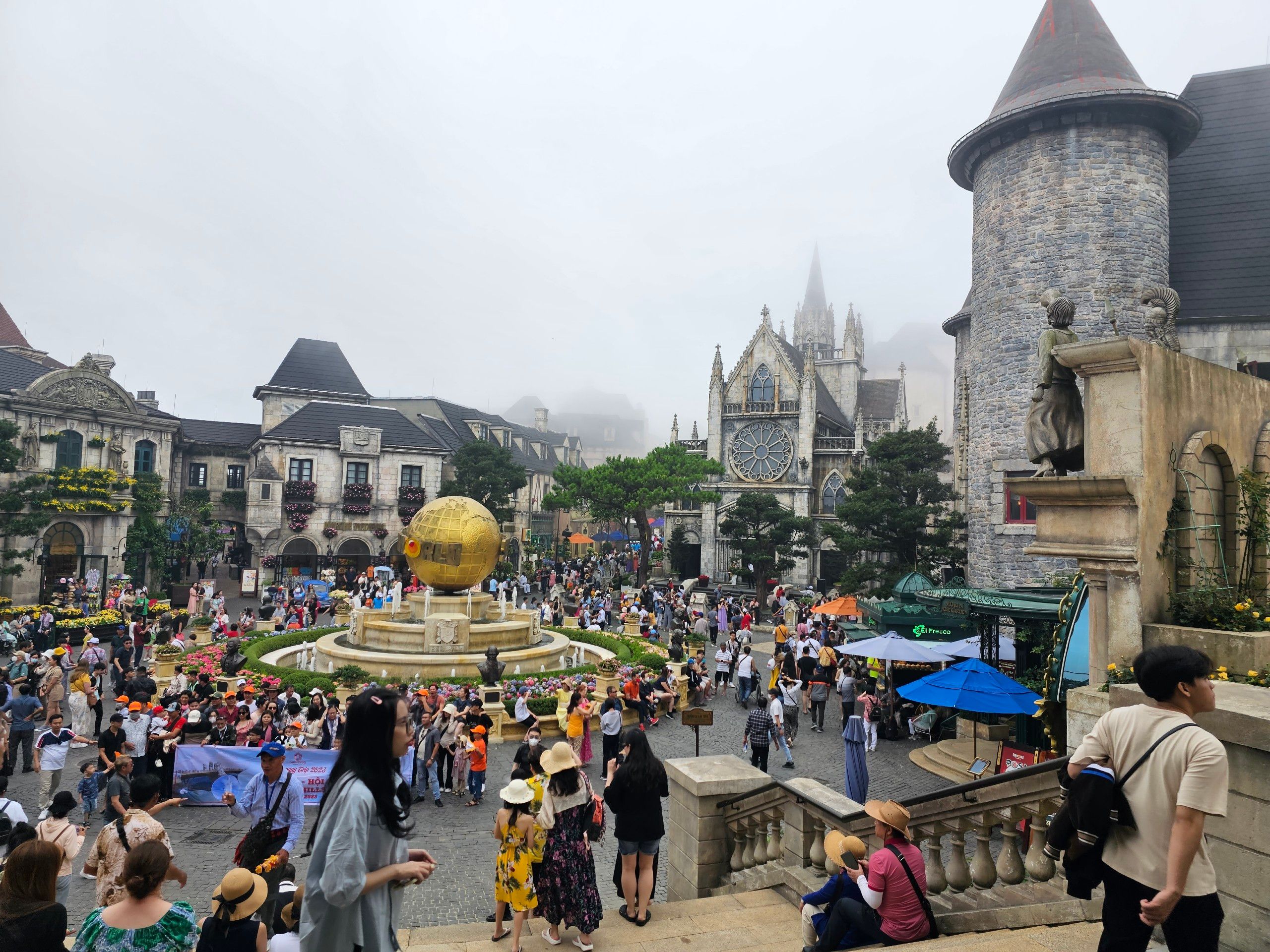 Ba Na Hills Full Day Tour (Chinese Speaking Guide)