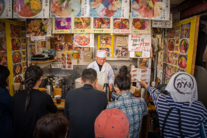 Enjoy a Tsukiji Inner and Outer Market Tour
