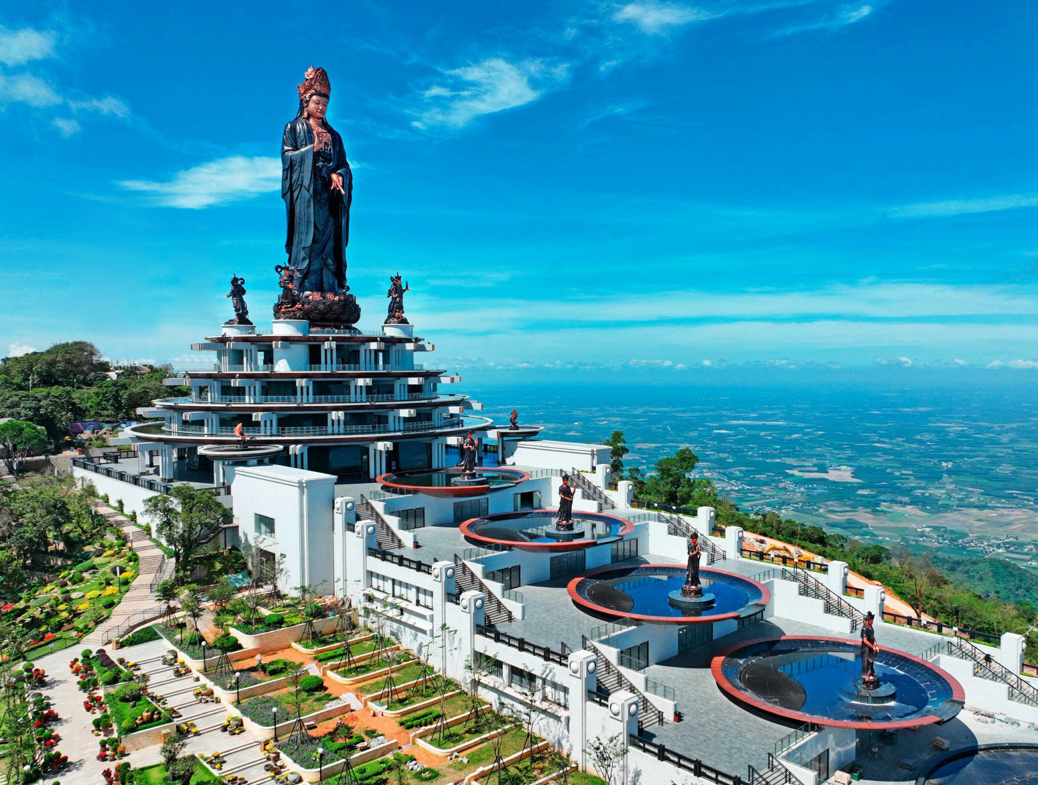 Cu Chi - Cao Dai Temple & Ba Den Mountain Day Tour