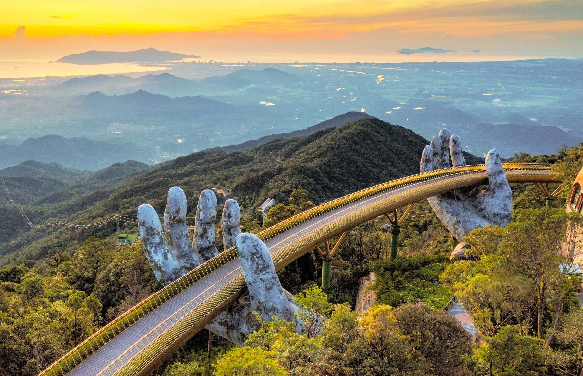 Discover Ba Na Hills and Golden Bridge Day Tour
