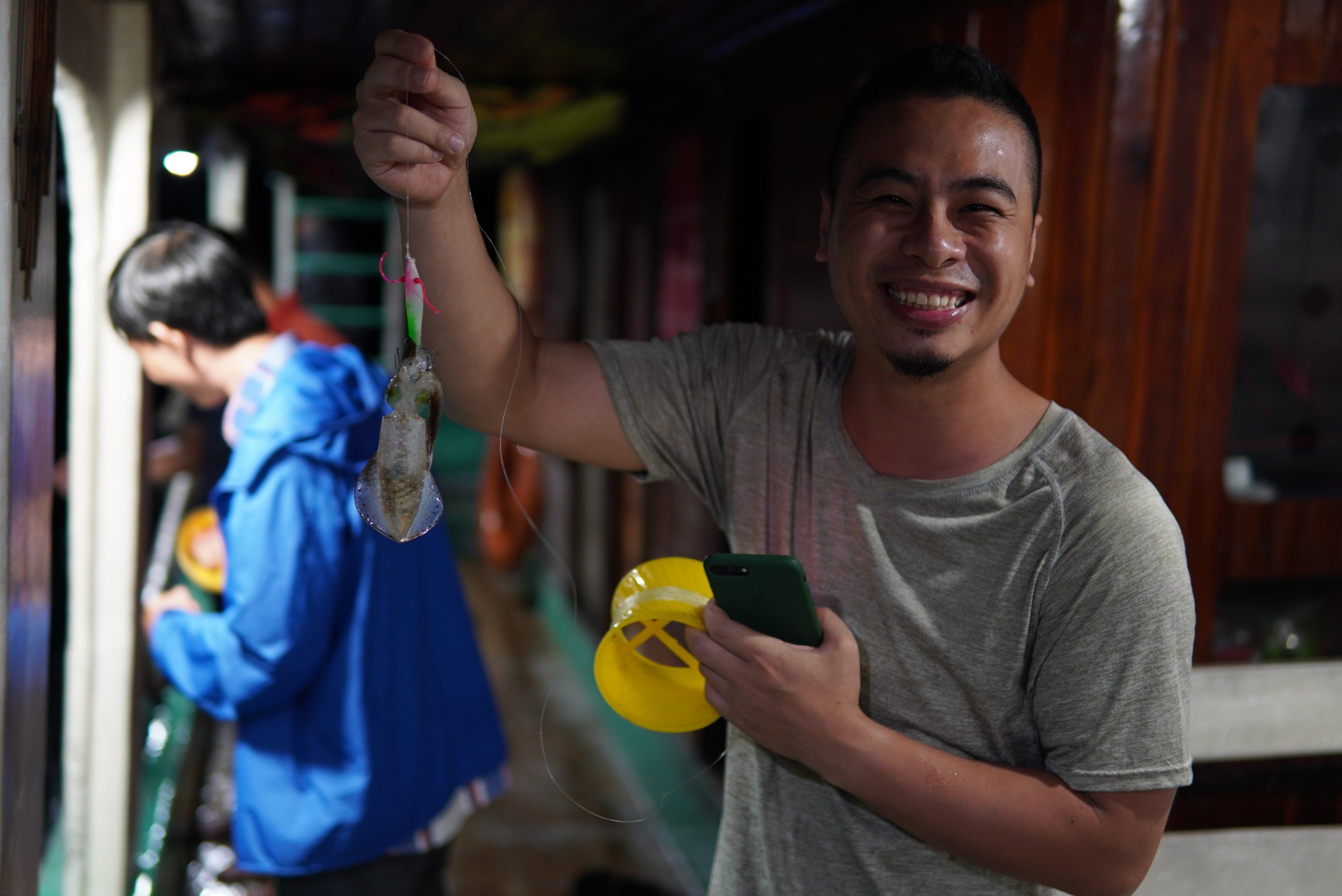 Enjoy Sunset & Night Squid Fishing