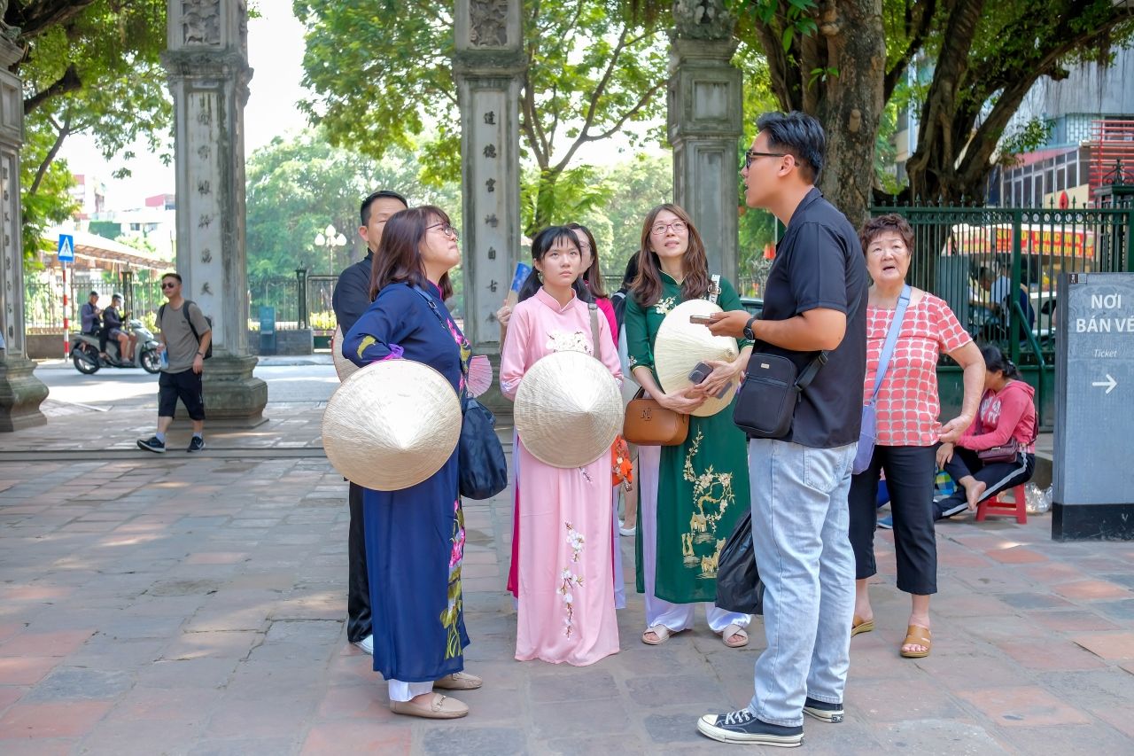 Hanoi: Full-Day City Tour and Water Puppet Show