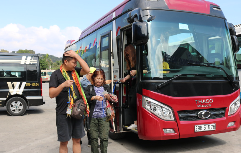 Sapa 2-Days Private Tour With Limousine Transfer From Ha Noi