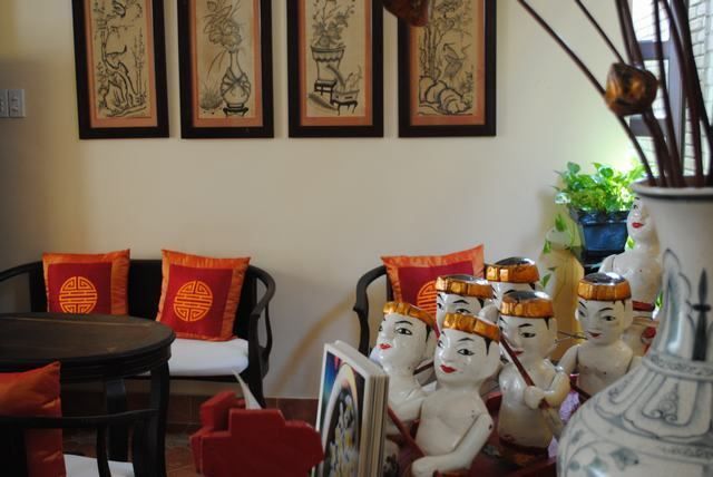 Su Spa - Legs, Neck & Shoulder, Back Massage with Hot Stones