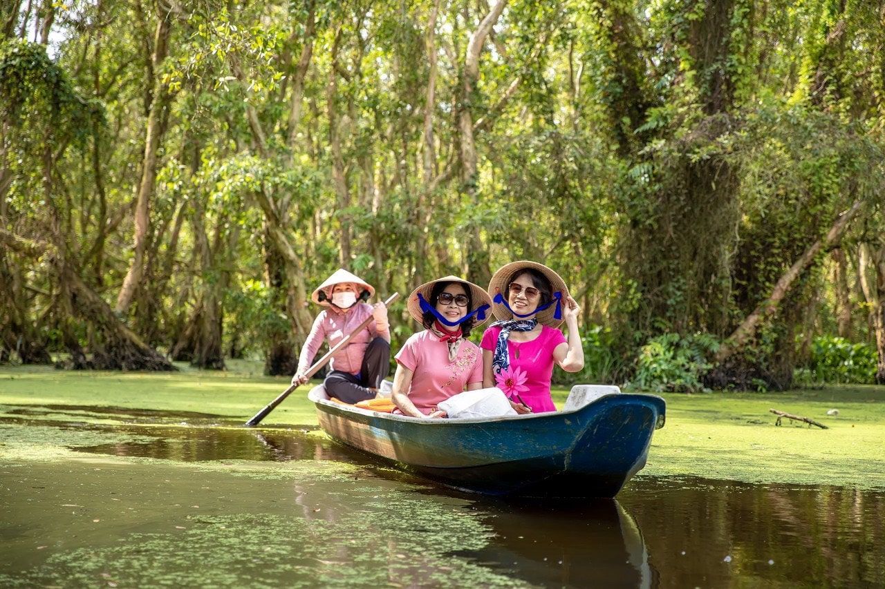 Tan Lap Floating Village Eco-Tourism Day Tour