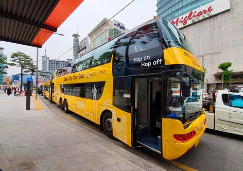 Dongdaemun Yellow Balloon City Tour Bus – Traditional Culture Course