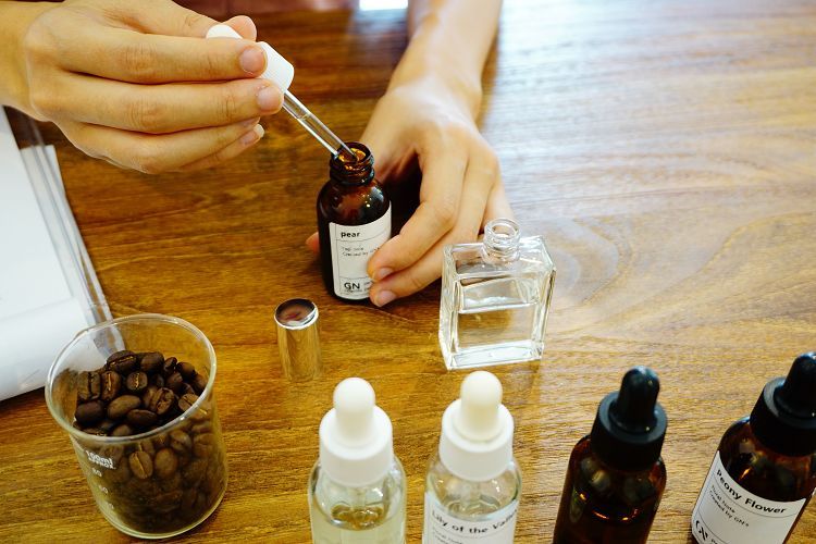 Self Perfume Making Activity in Seoul [GN Perfume Studio]